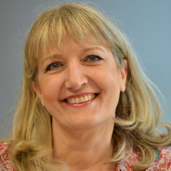 Carole L'HUILLIER